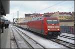 Mit dem EC 379 nach Brno hl.n. kommt am 03.01.2011 DB Fernverkehr 101 073-5 in Berlin-Wedding nach Bln.-Hauptbahnhof vorbei.