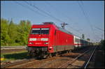 DB Fernverkehr 101 141-0 fuhr mit einem IC am 11.05.2017 durch Berlin-Hohenschönhausen