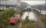 DB Schenker 152 096-4 mit Gemischtwarenlager nach Bernau (gesehen Berlin Gesundbrunnen, Swinemünder Brücke 02.11.2010)