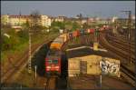 DB Schenker 189 007-8 mit einem Container-Zug am 12.04.2014 in Dresden-Friedrichstadt