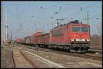 DB Schenker 155 004-5 (ohne Logo) mit gemischtem Güterzug (Wustermark-Priort 25.03.2010)