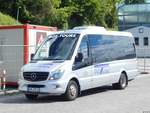 Mercedes Sprinter von BoyTours aus Deutschland im Stadthafen Sassnitz.