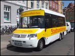 VW Kleinbus von Stadtrundfahrten Stralsund in Stralsund.