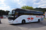 Iveco Irisbus Magelys Pro von Maresca Viaggi aus Italien in Krems gesehen.