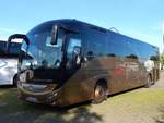 Irisbus Magelys Pro von Les Cars De La Vallée aus Frankreich am Europapark Rust.