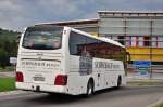 MAN LIONS Coach von Schwebach Reisen aus Frankenmarkt in Obersterreich am 29.August 2014 in Krems gesehen.