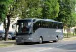 Mercedes Tourismo von Zuklinbus aus Niedersterreich im Juni 2015 in Krems unterwegs.