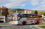 Mercedes Tourismo von Sulzbacher Reisen aus sterreich in Krems gesehen.