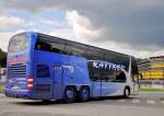 Neoplan Skyliner von KATTNER Reisen aus Haag in Niedersterreich am 21.August 2014 in Krems gesehen.