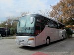 Setra 415 GT-HD aus Wien in Krems gesehen.