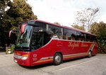 Setra 415 GT-HD von Kofahl Reisen aus der BRD in Krems gesehen.