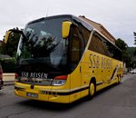 Setra 417 HDH von SSB Reisen aus der BRD in Krems gesehen.