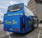 Setra von ELBUS-Reisen steht im Juni 2024 in Stralsund