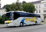 Volvo 9700 von Weiss Reisen aus sterreich am 5.Juli 2014 in Krems gesehen.