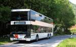 Neoplan Doppelstockbus im Schlerverkehr, fotografiert bei Fischbach am Inn am 14.05.2012 (Busunternehmen leider nicht bekannt)