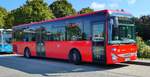 Iveco Irisbuss Crossway von NAH.SH steht auf dem Busplatz von Burg/Fehmarn im September 2018