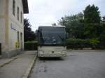 Mercedes Integro von Postbus in Frauenkirchen Bahnhof am 15.8.2011.