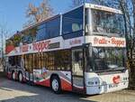 Neoplan Centroliner von Reederei Pickran aus Deutschland (ex Nieporte) in Malchow.