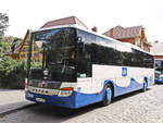 Setra S 415 ULbusiness steht am Bahnhof Heringsdorf auf der Insel Usedom am 30.