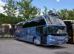 Neoplan Cityliner von HEITAUER Reisen aus der BRD in Krems.