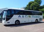 MAN Lion's Coach von Bushandel Rttgen und angemietet von A&O Reisen aus Deutschland im Stadthafen Sassnitz.