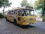 Abfahrt Wagen 237, ein Büssing E2U 62S von der Haltestelle Monumentenstr.