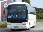 Neoplan Tourliner von Hagemeier Reisen aus Deutschland im Stadthafen Sassnitz.