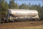 F�r CEMEX SA ist der vierachsige Drehgestell-Staubgutwagen des Einstellers WASCOSA im Einsatz.