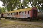 DR 00 80 70-40 187-5 der MITROPA in sehr schlechtem Zustand auf einem der Gleise des ehemaligen Bahnbetriebswerks Wittenberg w�hrend der Bahnaktionstage am 15.09.2013 entdeckt
