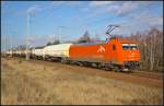 ArcelorMittal 145-CL 002 / 145 082 inzwischen im neuen Farbkleid mit Druckkessel-Wagen am 06.02.2014 in der Berliner Wuhlheide