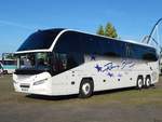 Neoplan Cityliner von Remy Bentz aus Frankreich am Europapark Rust.