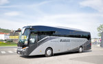 Setra 515 HD von Blaguss Reisen aus Wien in Krems gesehen.