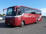 Mercedes Benz von  Amanda Bus  steht auf einem Parkplatz auf Lanzarote, Januar 2013