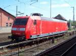 Railion 145 033-7 an der Drehscheibe (Kleines DB-Logo an den Seiten, Railion Deutschland AG, gesichtet Bebra 22.04.2007)