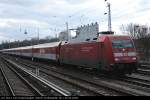 DB Fernverkehr 101 051-1  Unsere Zge schonen die Umwelt...  mit CD-Kurswagen (Berlin Greifswalder Str, 20.03.2009).