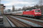 DB Fernverkehr 120 135-9 mit IC-Leerpark, geschoben wird von DB 120 127-6 Richtung Rummelsburg (Berlin Greifswalder Str, 20.03.2009).
<br><br>
Update: ++ 09.04.2018 bei Fa. Bender, Opladen