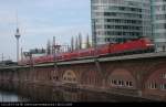 DB Regio 143 233-5 mit einem Regional-Express auf dem Stadtbahnviadukt, Berlin Jannowitzbrücke 28.03.2009    - Update: ++ 11.12.2017 bei Bender, Opladen