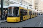 FLEXITY 4001 (Typ GT6-08) als M2 (Berlin Alexanderplatz, 04.04.2009).