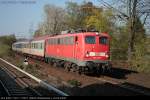 DB 110 236-7 (ohne  Bügelfalte ) mit dem Autozug nach Wannsee (DB R&T - Rail Charter, gesehen Berlin Nikolassee 10.04.2009 - Update: In Dortmund Bbf zA, überführt zu Fa.