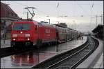 DB Schenker 185 269-8 bei starkem Regen mit einem gemischtem Gterzug (Weimar 10.10.2009)