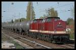 LEG 202 327-3 und LEG 202 484-2 mit Kesselwagenzug zum Kreuz (NVR-Nummer: 92 80 1203 227-4 D-LEG und 92 80 1203 229-0 D-LEG, beide ex ALS, ex DR, gesehen Berlin Karow 28.04.2010)