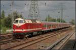 119 158-4 / 219 158-3 erreicht mit dem ILA-Shuttle gleich Bln.-Lichtenberg (gesehen Berlin Friedrichsfelde Ost 13.06.2010)