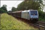 TXL 185 696-2 mit Transwaggon-Wagen (NVR-Nummer 91 80 6185 696-2 D-Rpool, Eigentum Railpool, seit 05/2010 vermietet, gesehen Lehrte-Ahlten b.