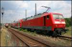 DB 120 136-7 an der Spitze eines Mess- oder Testzugs mit dem umgebautem Dosto 81 269-5 DBpz und DB 182 005-9 am Schluss (gesehen Peitz Ost 30.06.2010)