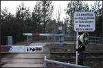 Am S-Bahnhof Lehnitz gibt es diese Anrufschranke fr den sdlichen Ausgang (gesehen 25.02.2011)