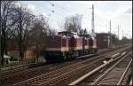 LEG 203 227-4 (202 327) + 202 703-5 solo am 19.03.2012 in Berlin-Karow