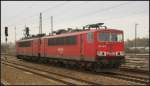 DB Schenker 155 148-0 und 155 135-7 Lz am 15.04.2012 in Berlin Schnefeld-Flughafen
