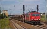 DB Schenker 155 122-5 mit Facns-Wagen am 23.07.2012 in Berlin Schnefeld Flughafen