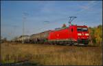 DB Schenker 185 183 mit einem Kesselwagen-Zug am 22.10.2013 in der Berliner Wuhlheide