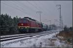 LEG 132 158 / 232 158 mit GATX-Kesselwagen der Gattung Zans bei trben Winterwetter am 28.01.2014 in der Berliner Wuhlheide (Gru an den Tf!)